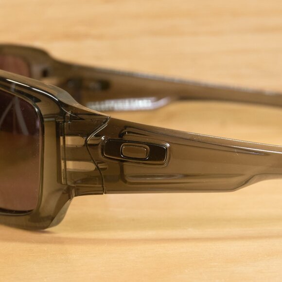 Oakley (4+1)2 009238-0554 Gray UV Protection Full Rim Sunglasses / 54-20-133 - Picture 4 of 10